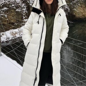 Women’s Aritzia TNA St. Anton Powder Parka Long Puffer Jacket White Sz. S